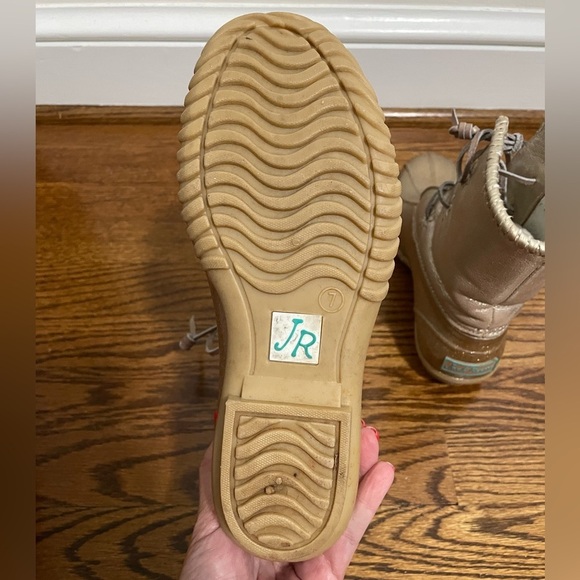 Jack Rogers Ladies Classic Gold Rain Boots Size 7 - Picture 10 of 10